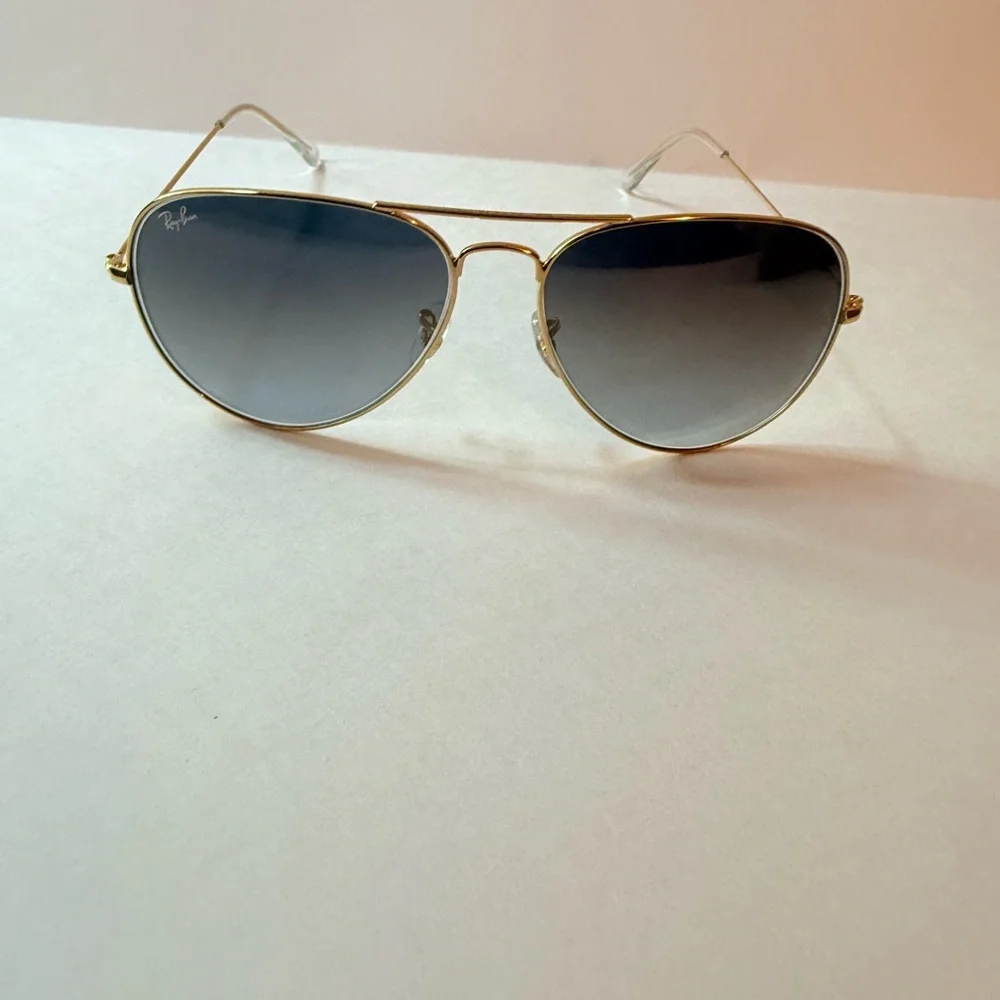 Ray-Ban Gold/ blue 001/32 Sunglasses RB3026 large